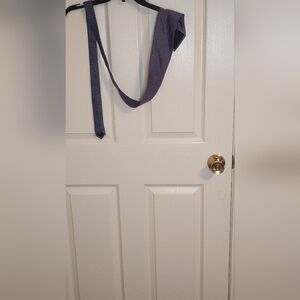 Reaction Kenneth Cole Gray Silver Geometric 100% Silk Men's Tie 58"×3.5"